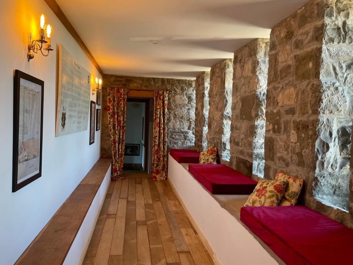 Tan-Yr-Ogo Gate Lodge, Gwrych Castle Llanddulas Екстер'єр фото
